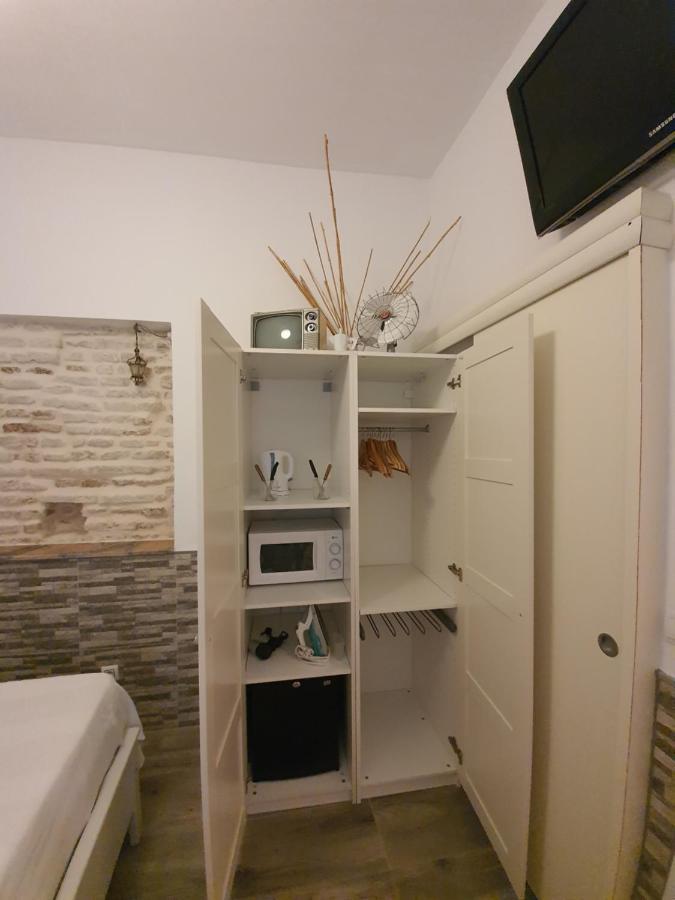 Ferienwohnung Recuerdos De La Abuela Sevilla Exterior foto